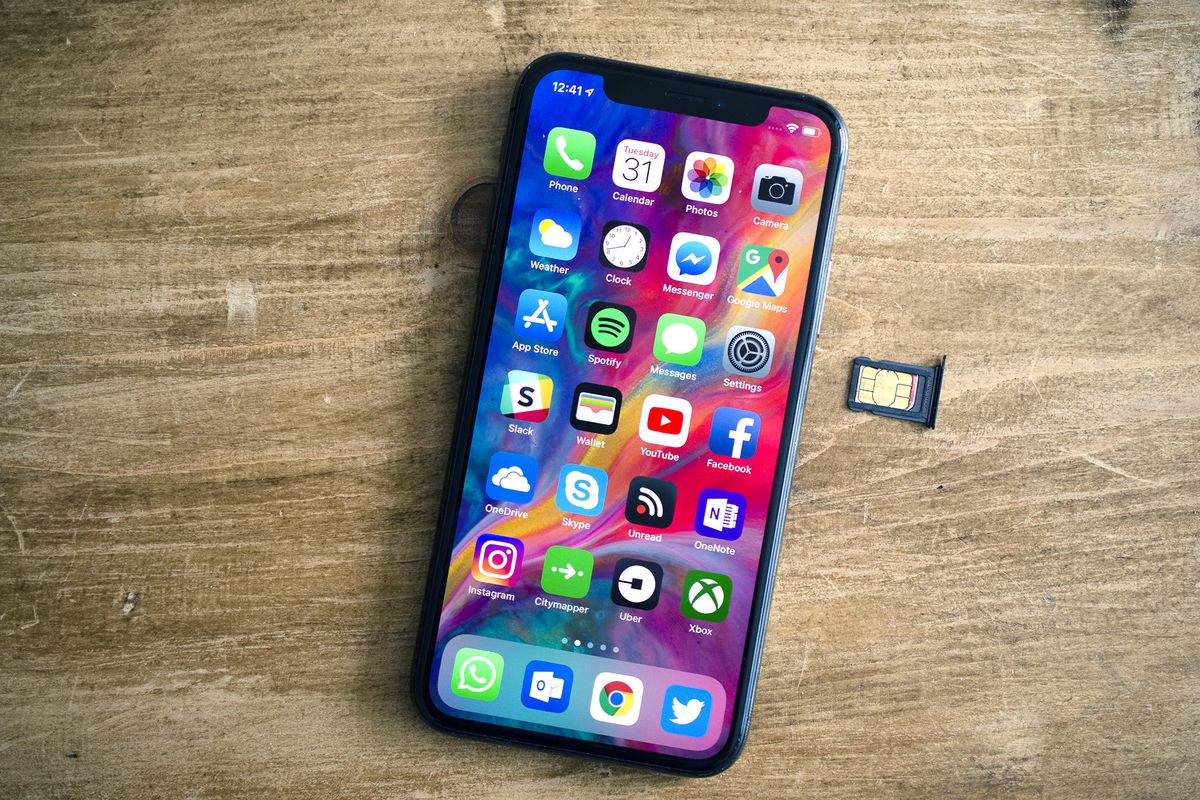 Sản phẩm - Quảng cáo đầy ẩn ý, iPhone mới chắc chắn sẽ có 2 SIM?