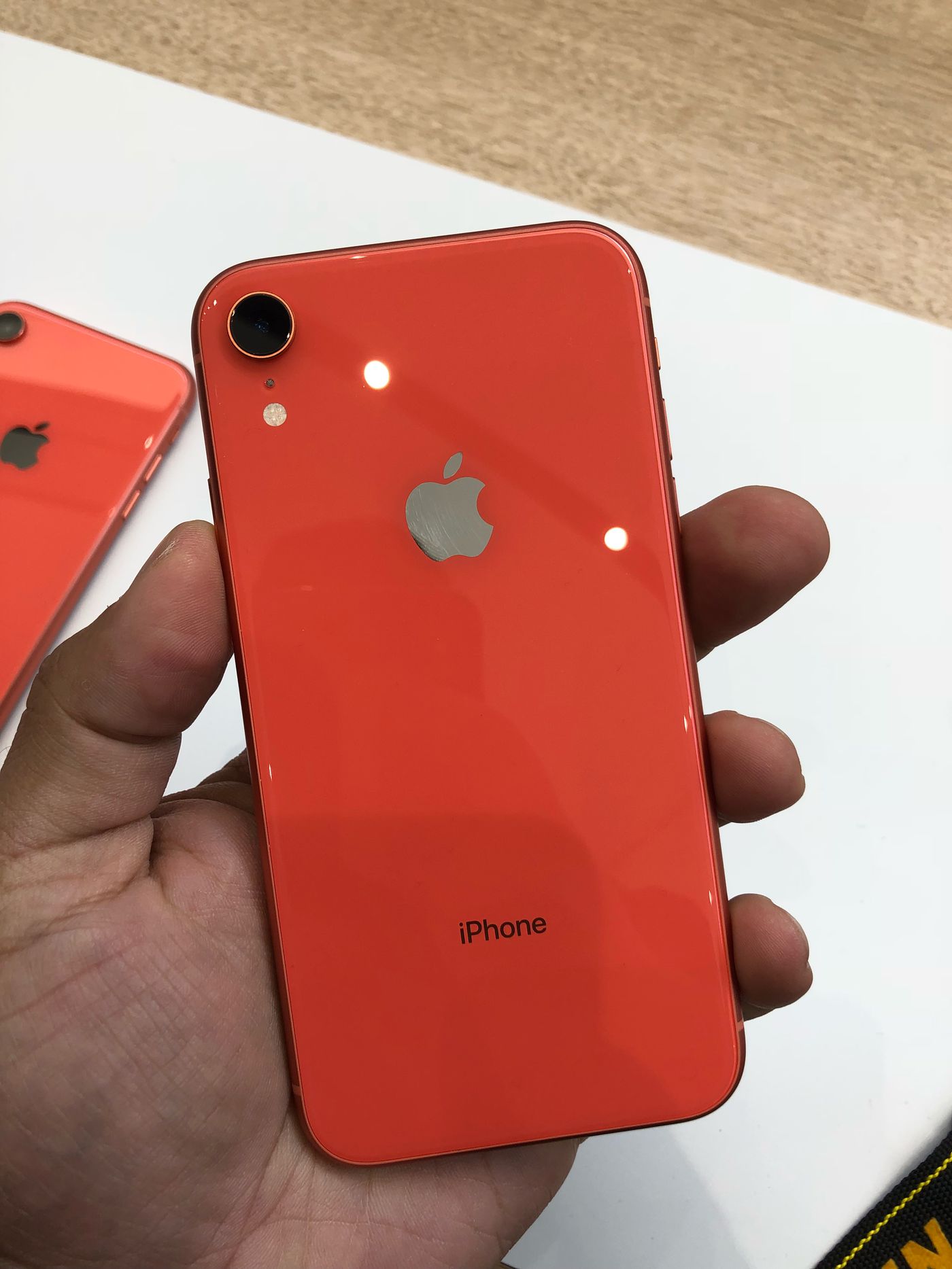 Sản phẩm - Bộ ba iPhone Xs, iPhone XS Max và iPhone XR ra mắt không gây bất ngờ (Hình 3).