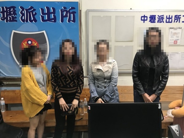 Tiêu điểm - Vụ du khách Việt Nam ở Đài Loan: 14 người bị bắt, khai giả danh khách du lịch