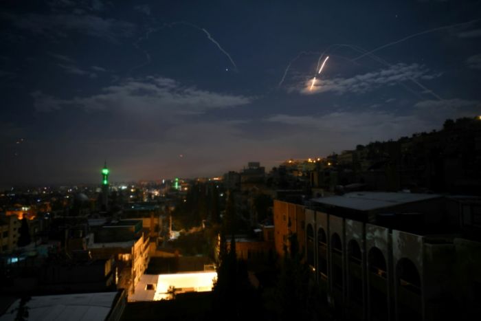 Tiêu điểm - Kịch bản rủi ro giữa Israel và Iran: Nga buộc phải ra tay để Syria không đứng giữa 'tên bay đạn lạc? (Hình 2).