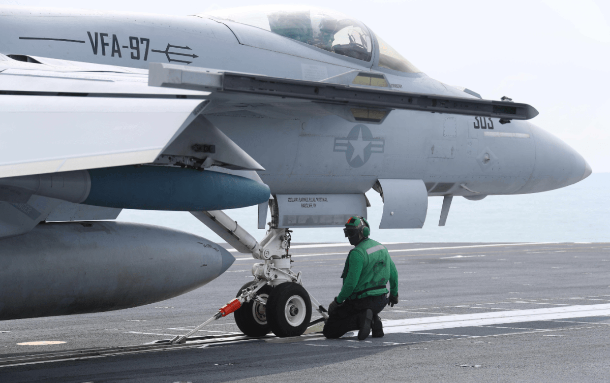 Quân sự - USS Gerald R. Ford: 'Siêu chiến hạm' 13 tỷ USD có xứng danh 'siêu phẩm'? (Hình 2).