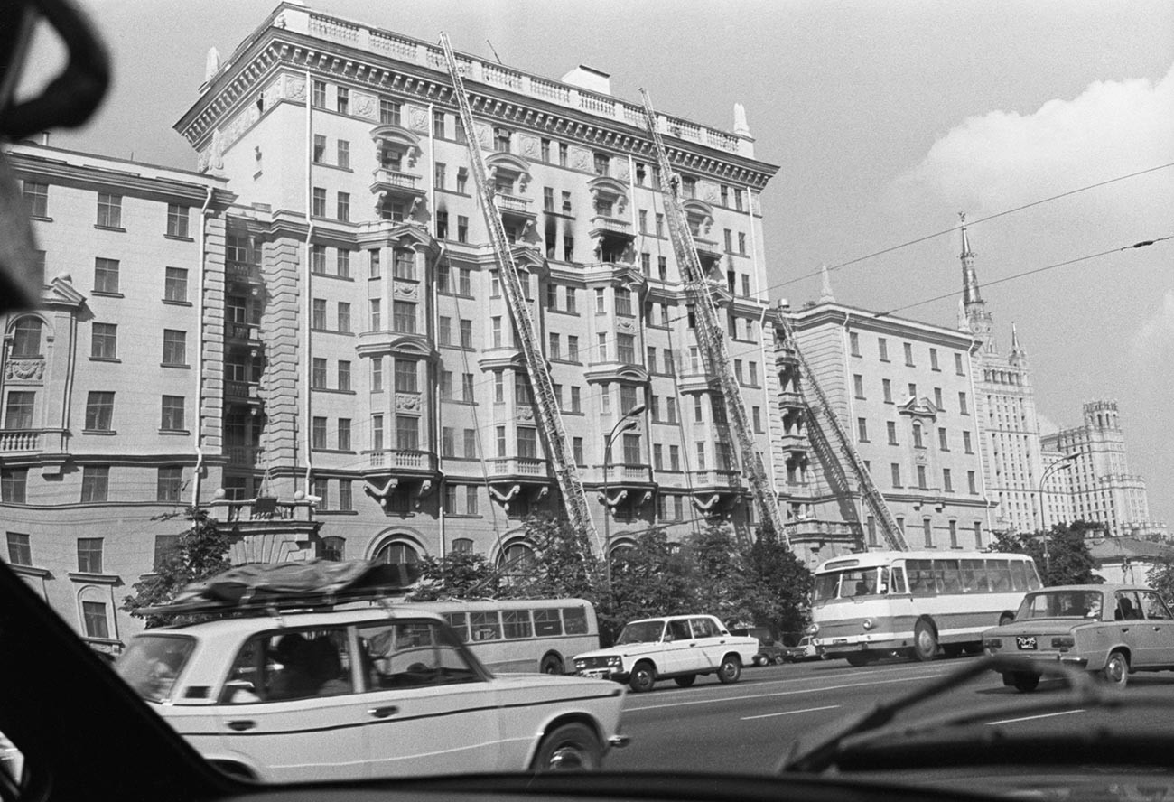 Tiêu điểm - 'Đa nghi như Tào Tháo', đại sứ Mỹ để mặc đại sứ quán ở Moscow cháy rụi (Hình 2).