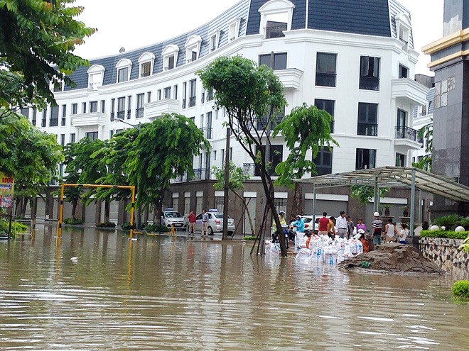 Bất động sản - Băn khoăn sau màn chào sàn của 'trùm' địa ốc nhiều tai tiếng