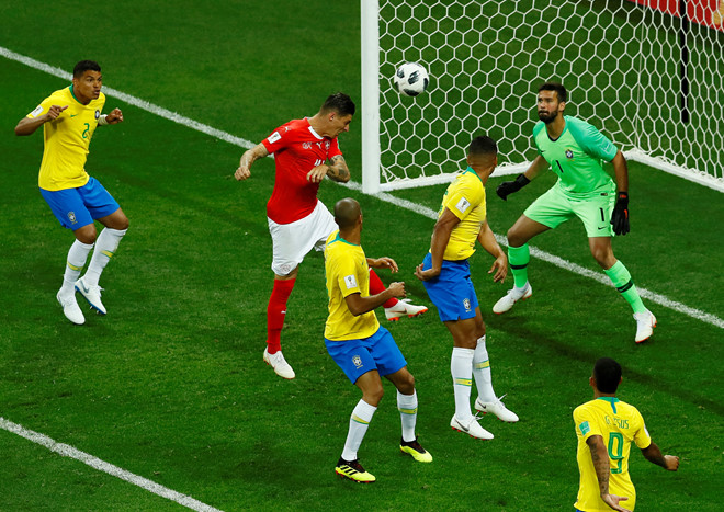 World Cup 2018: Neymar 'tịt ngòi', Brazil hòa thất vọng trong ngày đầu ra quân (Hình 2).