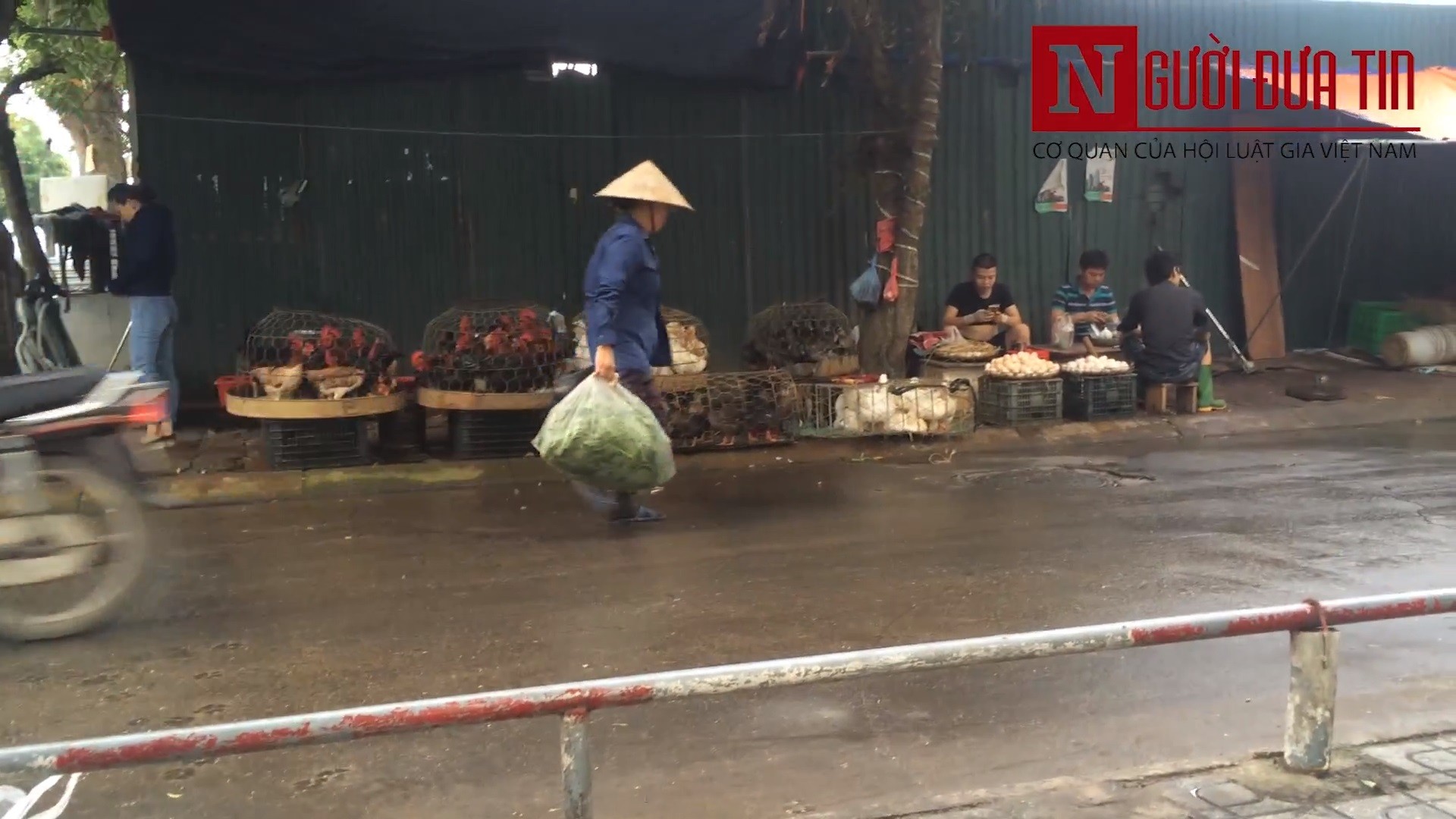 An ninh - Hình sự - Khu đô thị kiểu mẫu có nhiều 'đầu gấu': Khi nào sẽ mạnh tay với các 'đại ca đầu trọc'? (Hình 2).