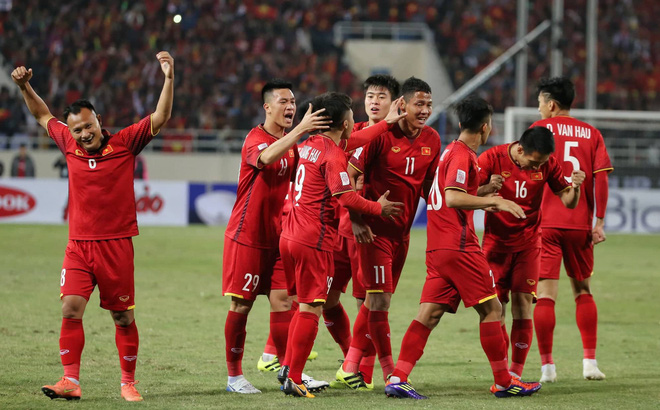 Thể thao - ĐTQG Việt Nam sẽ v&ocirc; địch AFF Cup 2021 bằng đội h&igrave;nh dự bị?
