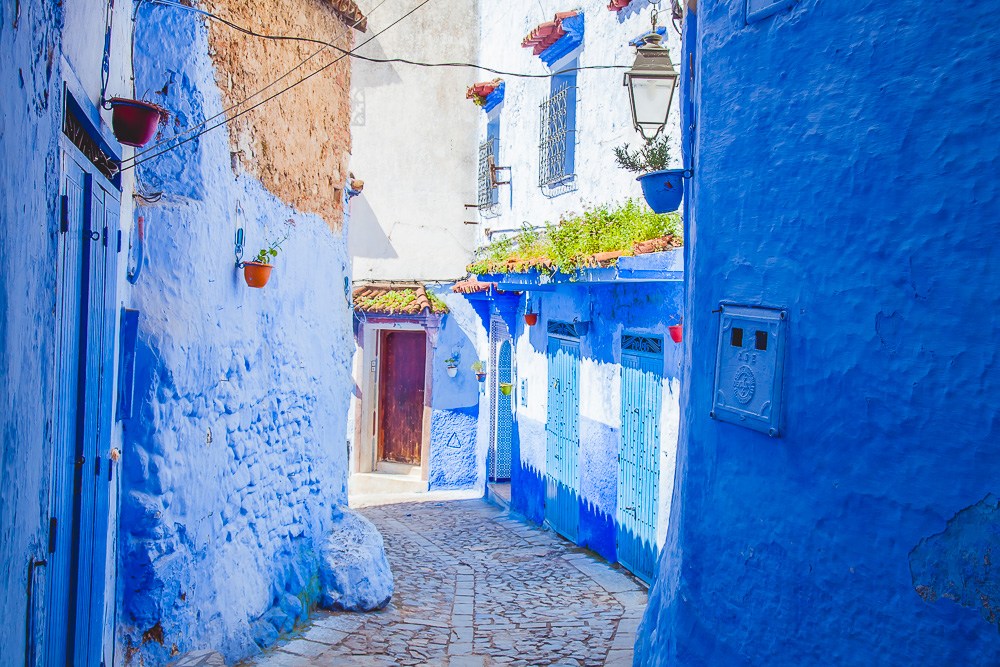 Từng bức tường lớn nhỏ, cho đến con đường nơi khu phố Chefchaouen đều được người dân 