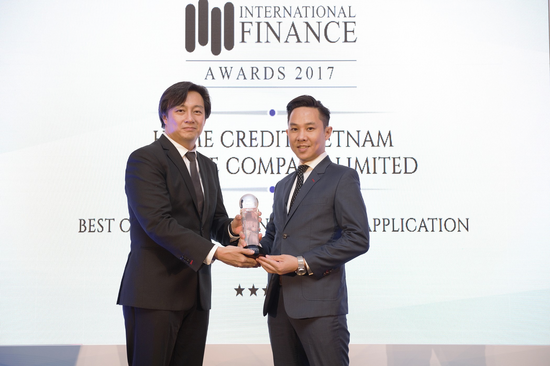 Truyền thông - Home Credit thắng giải ứng dụng tài chính tiêu dùng tốt nhất 2017