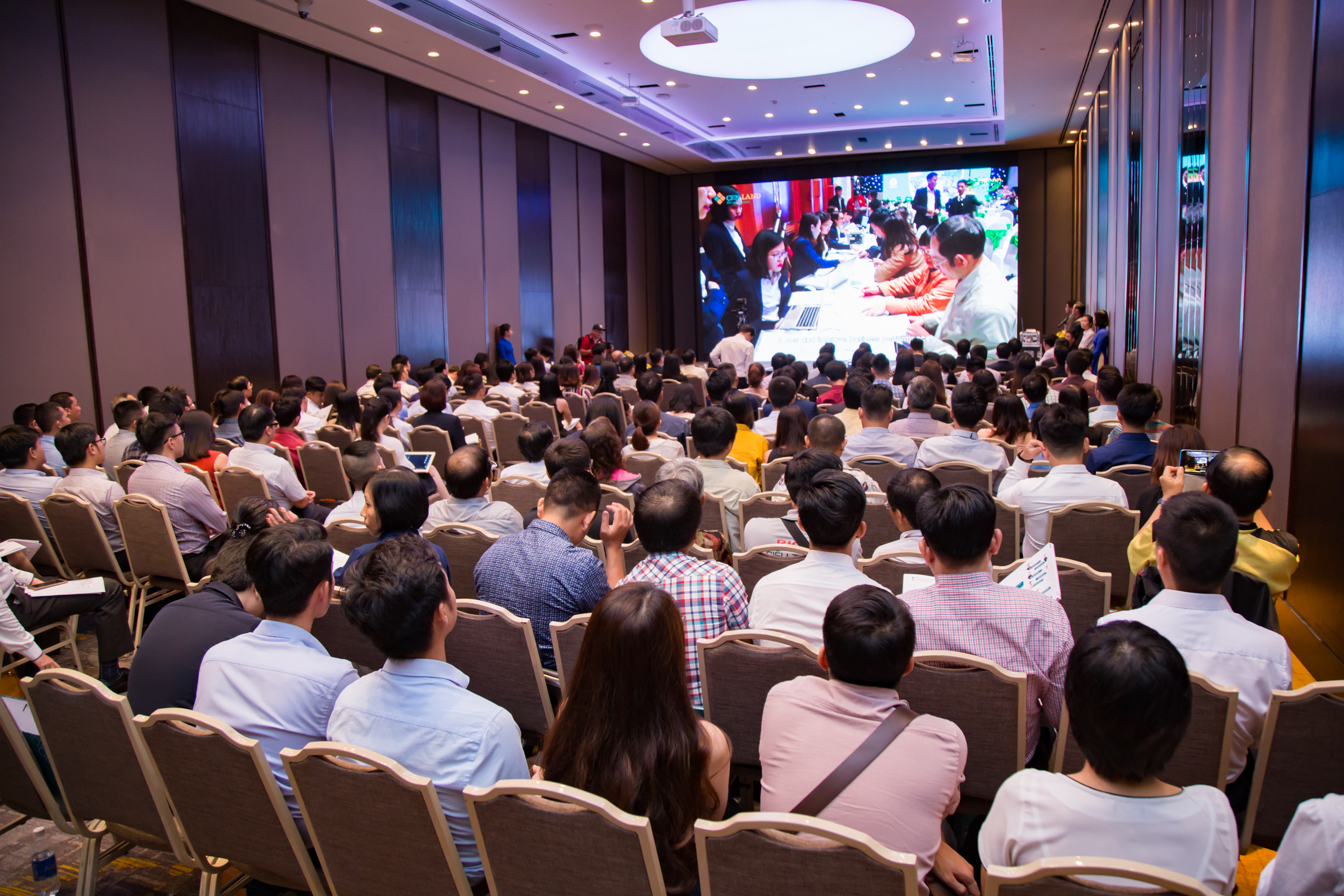 CENLand tổ chức Roadshow tại TP.HCM trước thềm niêm yết cổ phiếu