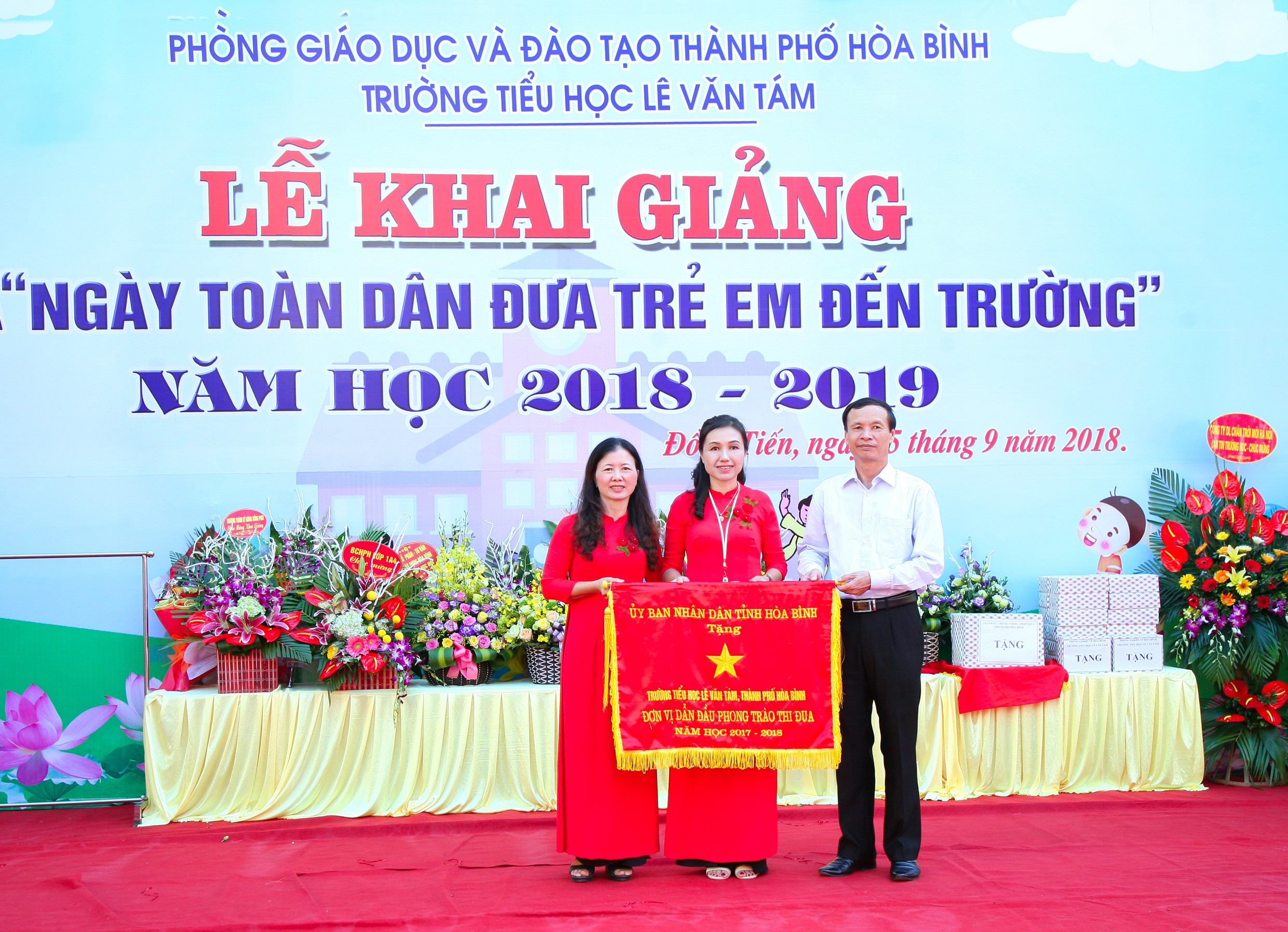 Truyền thông - Trường Tiểu học Lê Văn Tám tạo dựng niềm tin từ chất lượng giáo dục