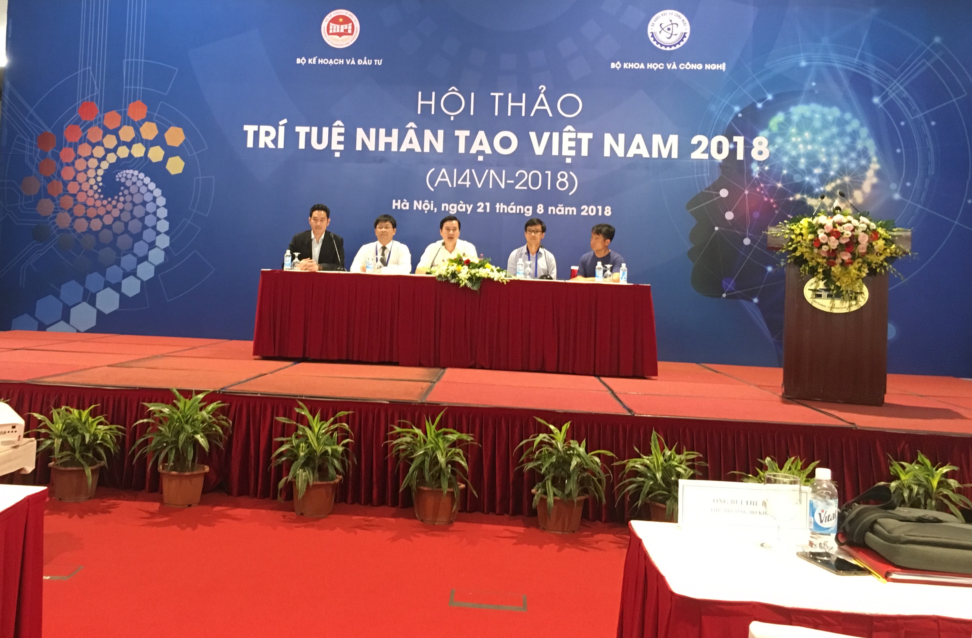 Cuộc sống số - Hơn 100 nhà khoa học bàn về hướng đi cho trí tuệ nhân tạo Việt Nam