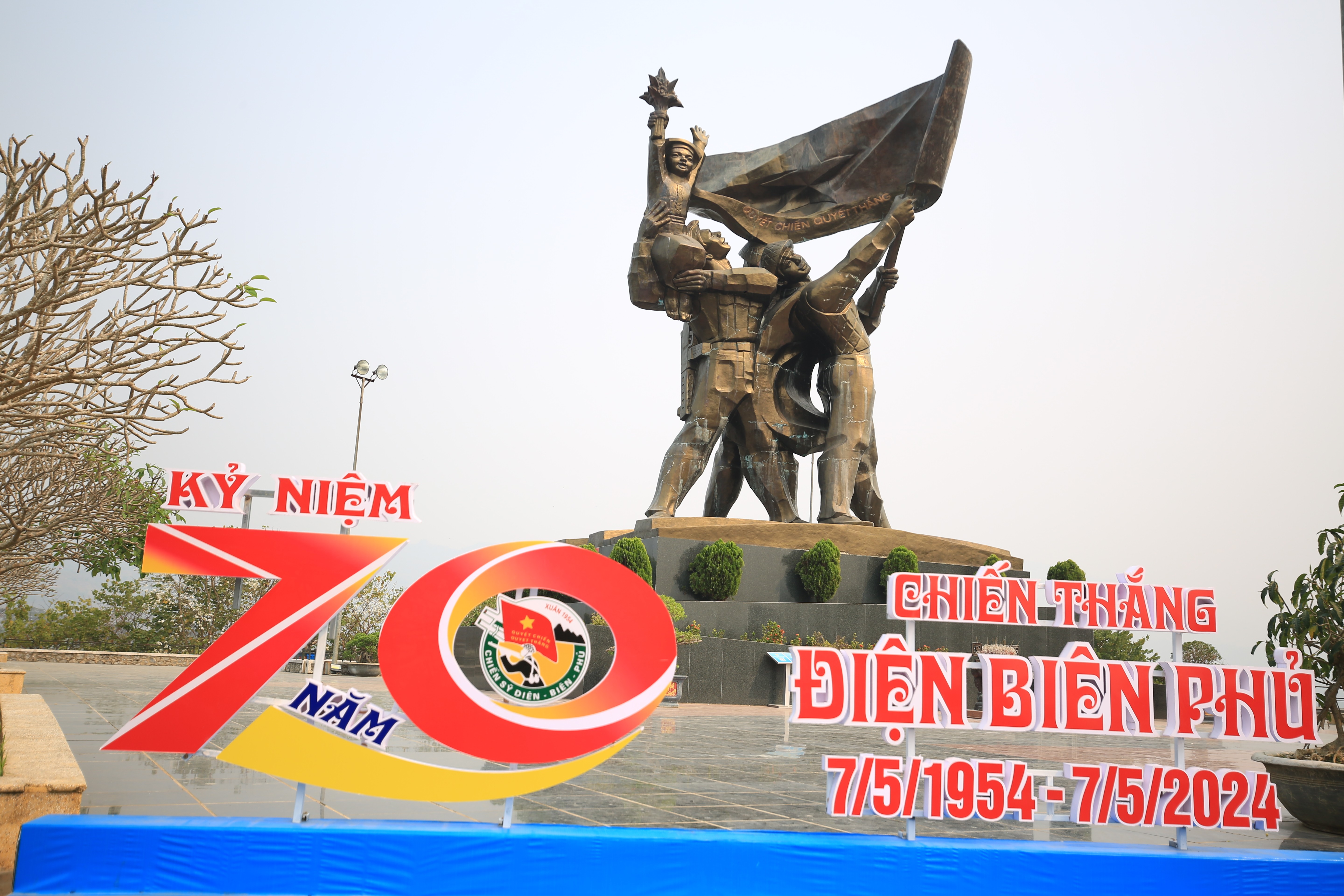 Kết nối - Sừng sững tượng đài chiến thắng giữa lòng chảo Điện Biên (Hình 4).