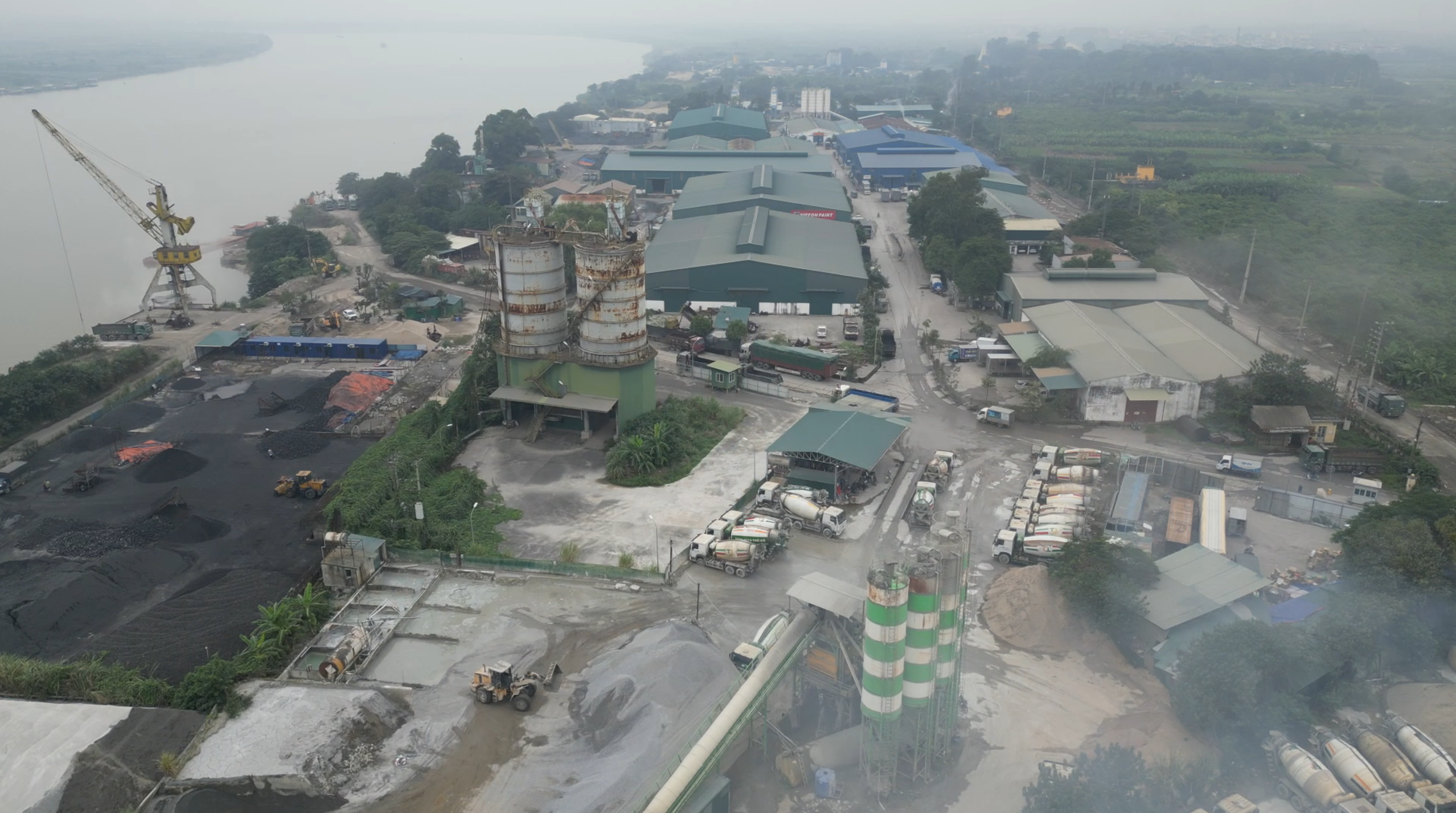 Hồ sơ điều tra - Vụ đổ phế thải lấp hồ tại Hà Nội, lãnh đạo phường nói 'tôi biết hết' (Hình 11).