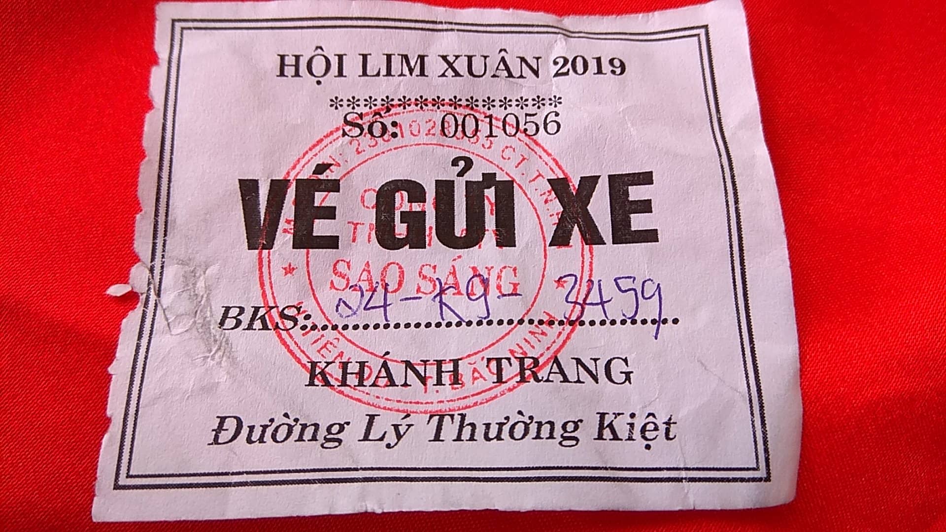 Tin nhanh - Những hình ảnh không đẹp tại hội Lim 2019 (Hình 10).