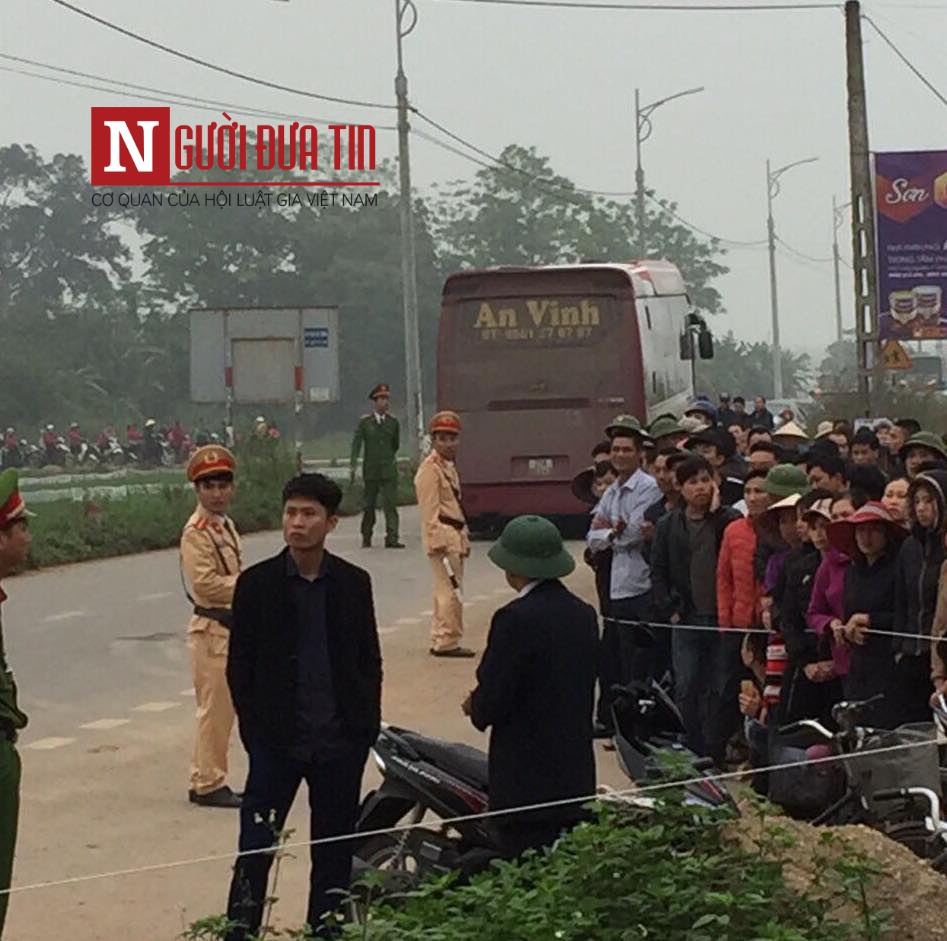 An ninh - Hình sự - Nóng: Khởi tố vụ xe khách đâm đoàn đưa tang tại Vĩnh Phúc