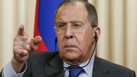 Ngoại trưởng Nga Sergey Lavrov đã bày tỏ quan ngại về các hành động của Mỹ ở Syria. Ông Lavrov cho rằng mục đích của Mỹ là muốn chia rẽ Syria, đồng thời ông cáo buộc Washington sử dụng người Kurd nhằm làm suy yếu chủ quyền lãnh thổ của Cộng hòa Ả Rập này. 
