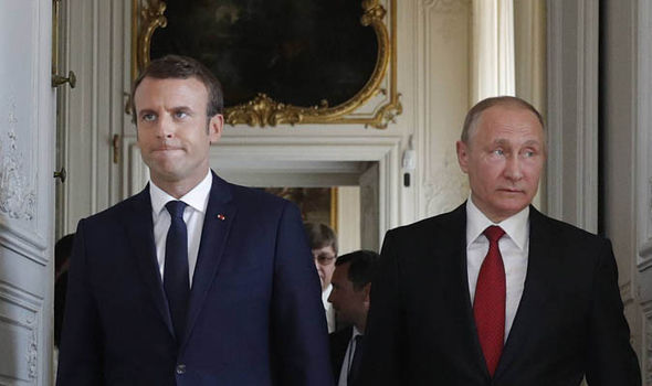 Trong cuộc điện đàm ngày 13/4, Tổng thống Nga Vladimir Putin đã cảnh báo người đồng cấp Pháp Emmanuel Macron về 