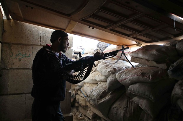 Quân sự - Syria: Giải quyết ân oán, phiến quân cấu xé nhau gây đụng độ đẫm máu ở Idlib