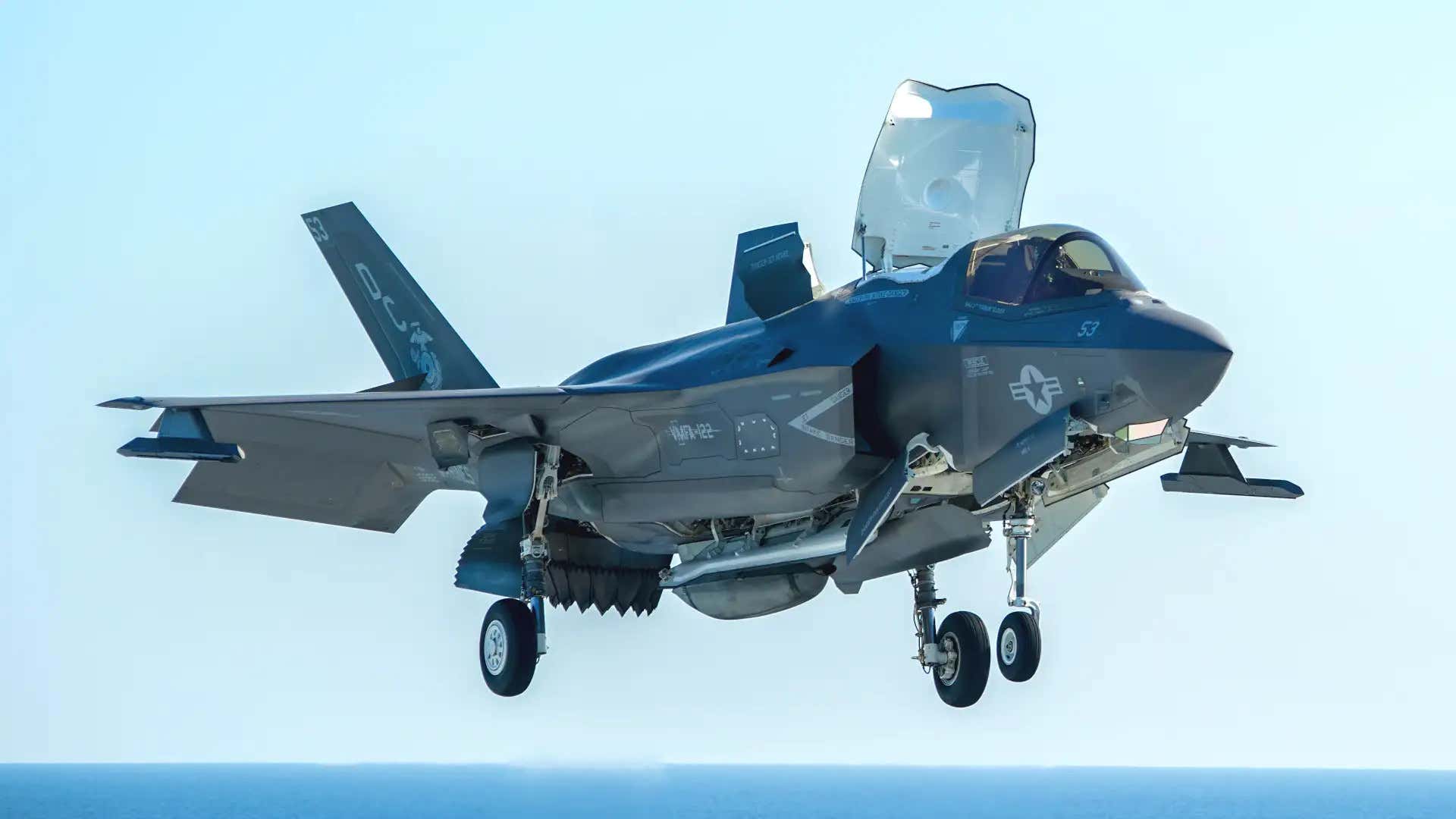 Tiêu điểm - Vô tình tự bắn chính mình, F-35 Mỹ “đốt” hàng triệu USD trong chớp mắt