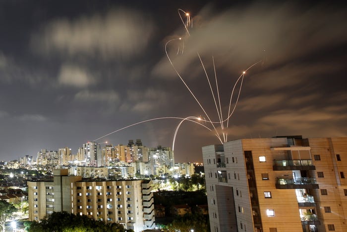 Tiêu điểm - Vô tình bắn nhầm đồng đội trong trận chiến với Hamas, Vòm Sắt khiến Israel lo