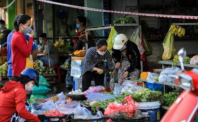 Xu hướng thị trường - Vì sao giá xăng, dầu giảm liên tiếp, giá cả hàng hóa vẫn đứng yên? 