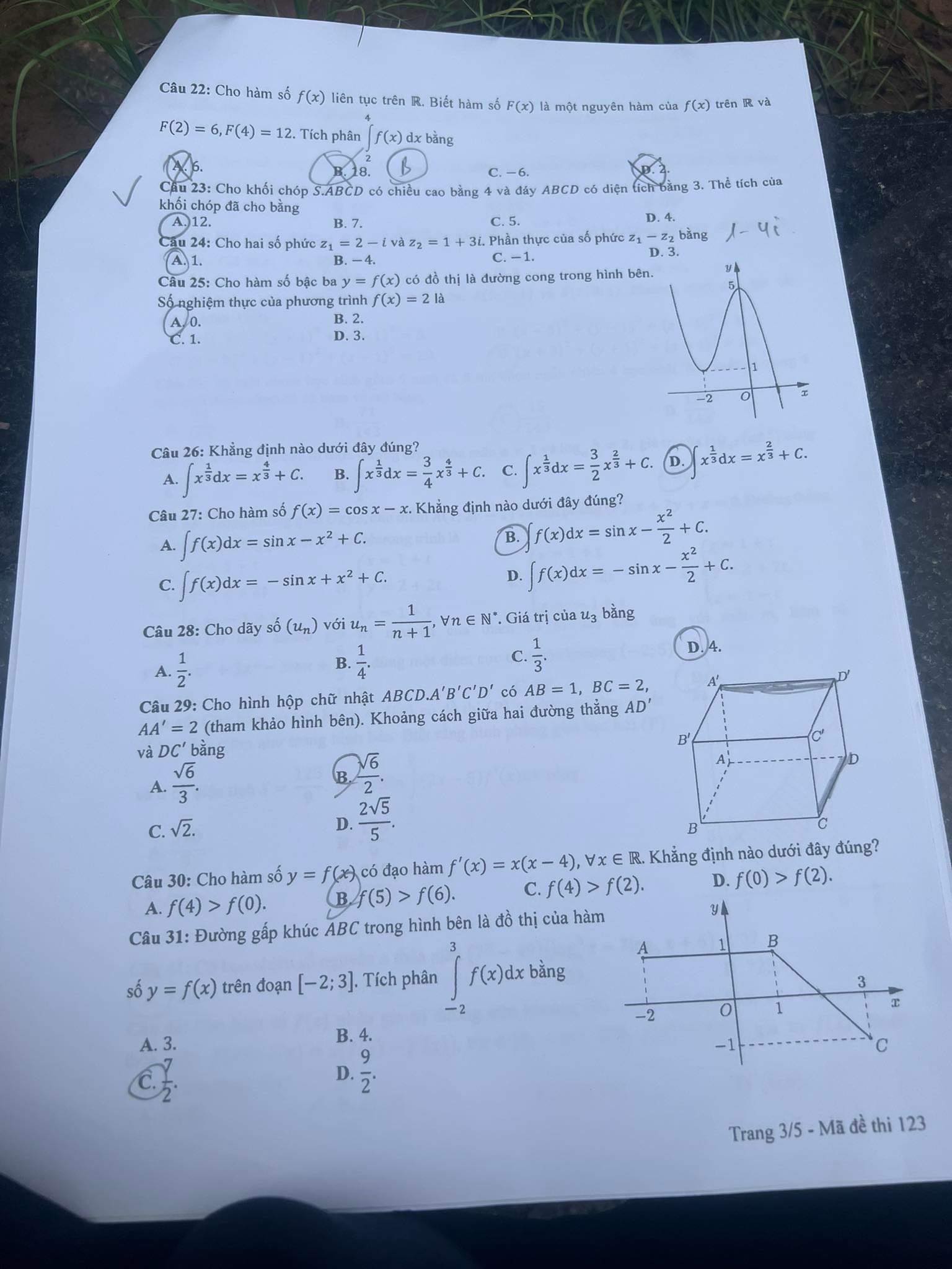 Giáo dục - Đề thi, đáp án môn Toán thi tốt nghiệp THPT 2023 chuẩn nhất mã đề 123 (Hình 4).