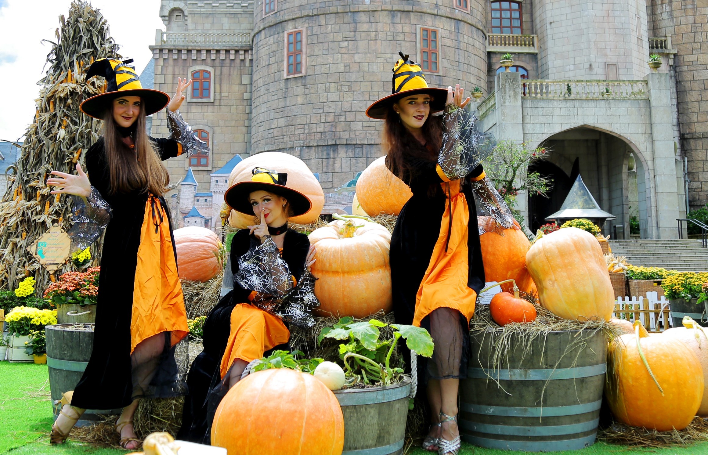 Kinh doanh - Đến Sun World Ba Na Hills xem Aladdin cưỡi thảm bay