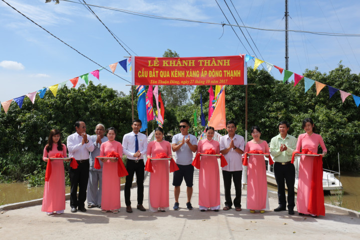 Kinh doanh - Công ty Việt Hưng Phát cùng Áo dài ABC hợp tác làm từ thiện (Hình 3).