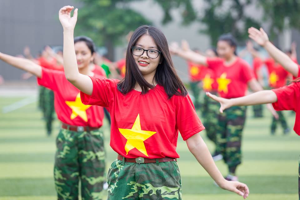 Tiêu dùng & Dư luận - Trà thanh nhiệt Dr Thanh đồng hành cùng “Hoa khôi Sinh viên 2017”