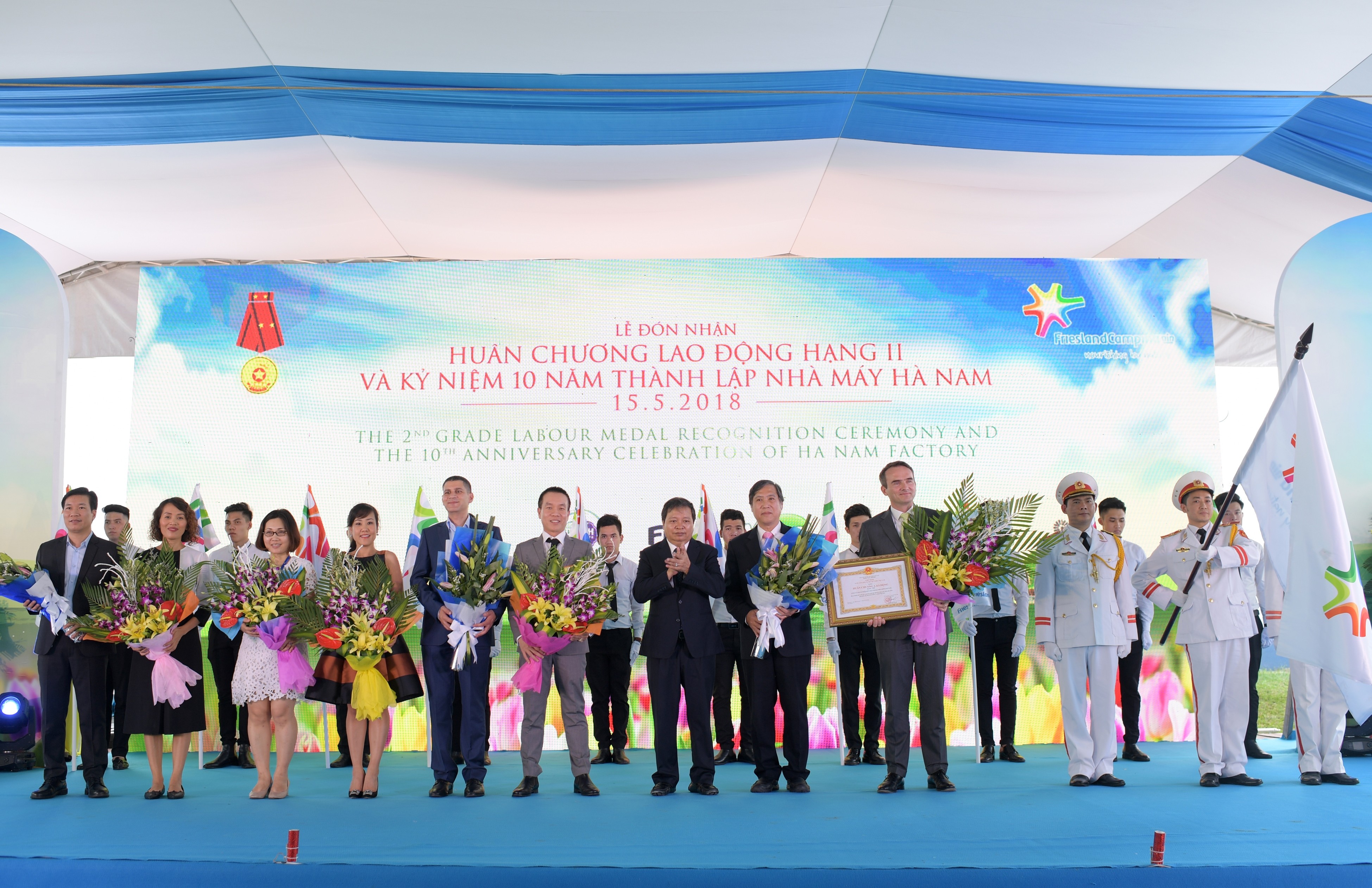 FrieslandCampina Hà Nam vinh dự nhận Huân chương Lao động hạng Nhì (Hình 2).