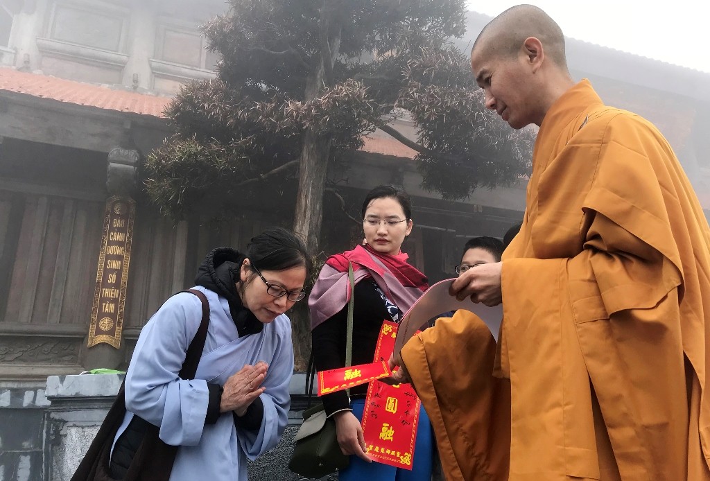 Hành hương mùa Phật đản, quý Tăng Ni cả nước được miễn phí vé cáp treo Fansipan (Hình 6).