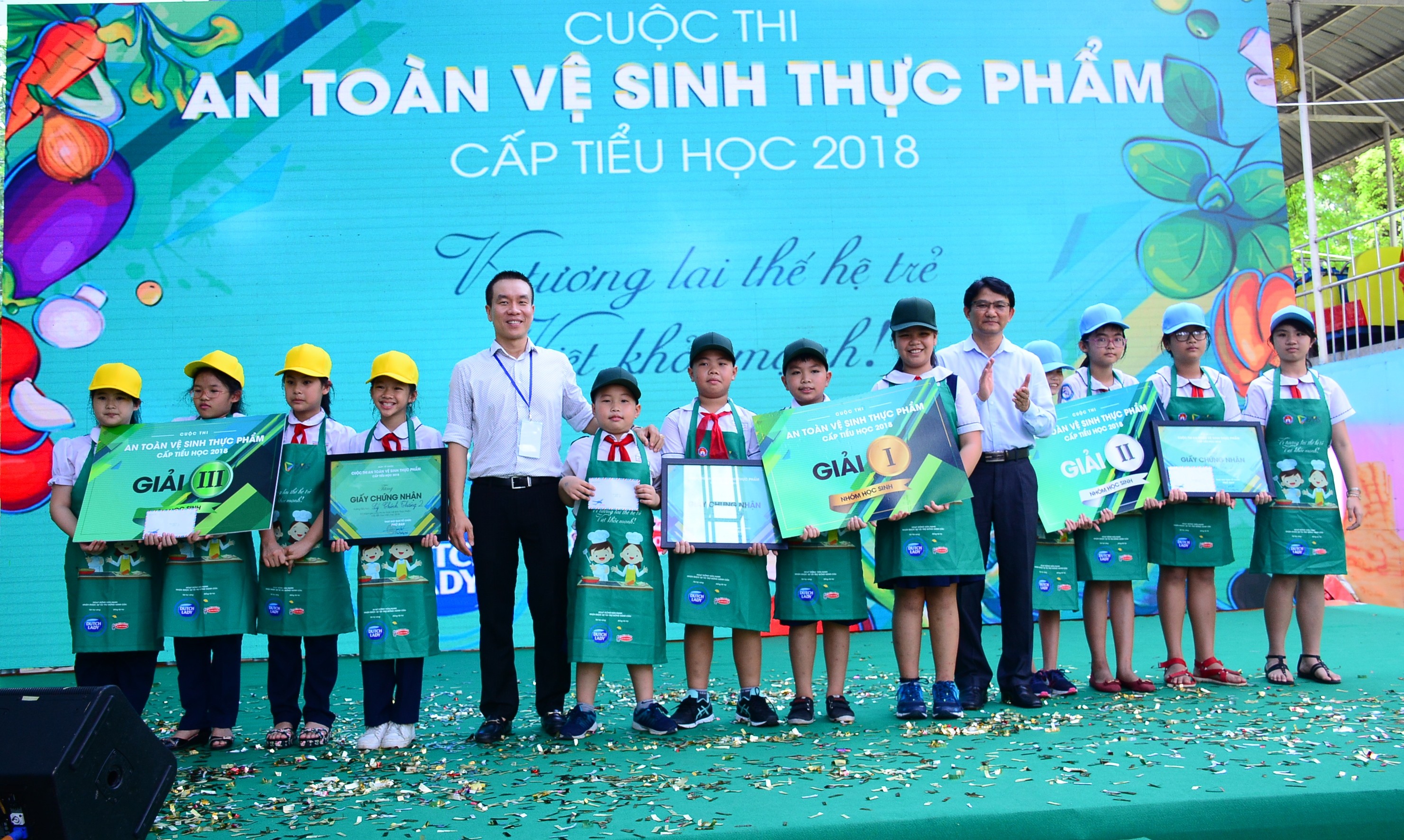 Sữa cô gái Hà Lan đồng hành cùng sở GD&ĐT TP HCM tại hội thi vệ sinh an toàn thực phẩm 2018 (Hình 2).