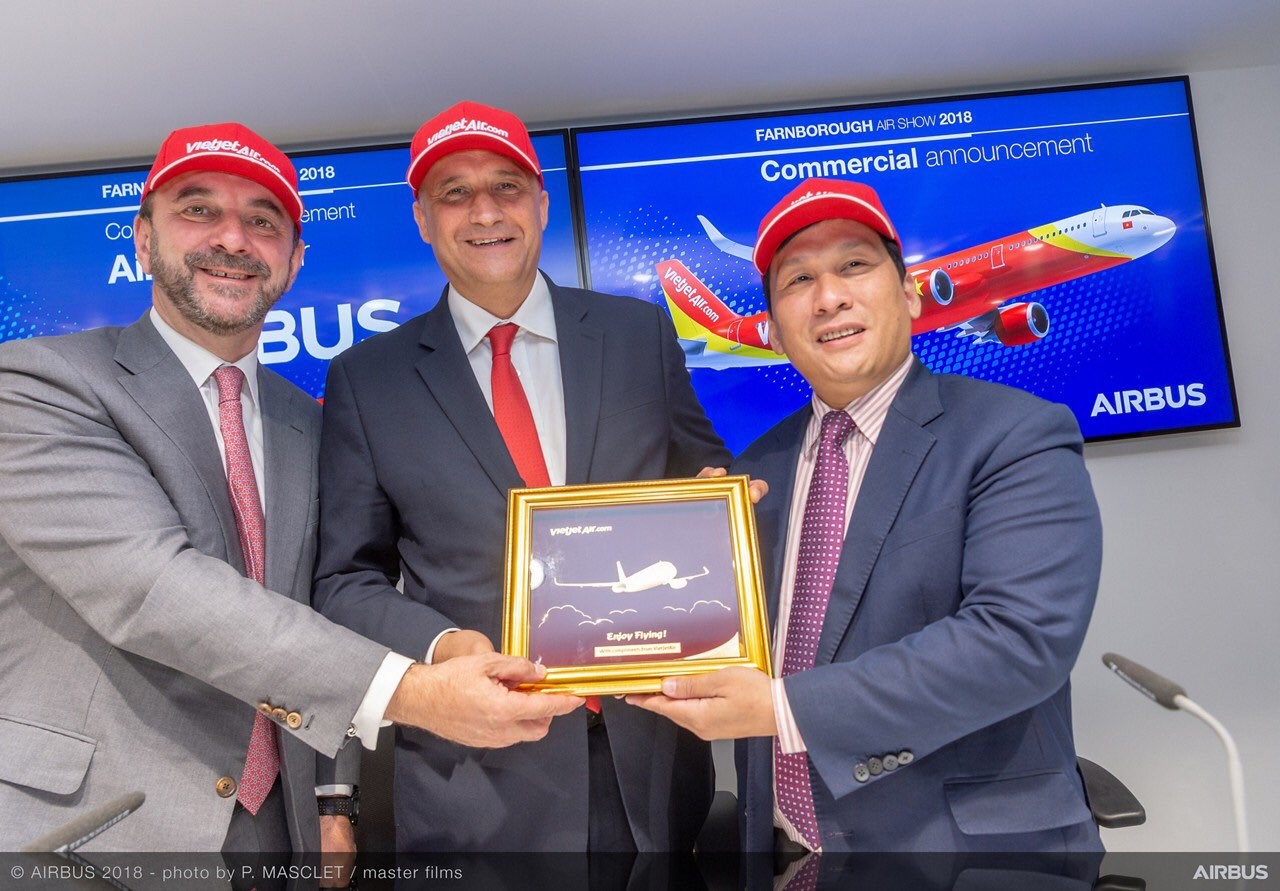 Đầu tư - Vietjet ký kết mua 100 tàu bay với Boeing và 50 tàu bay với Airbus tại Airshow Farnborough 2018 (Hình 5).