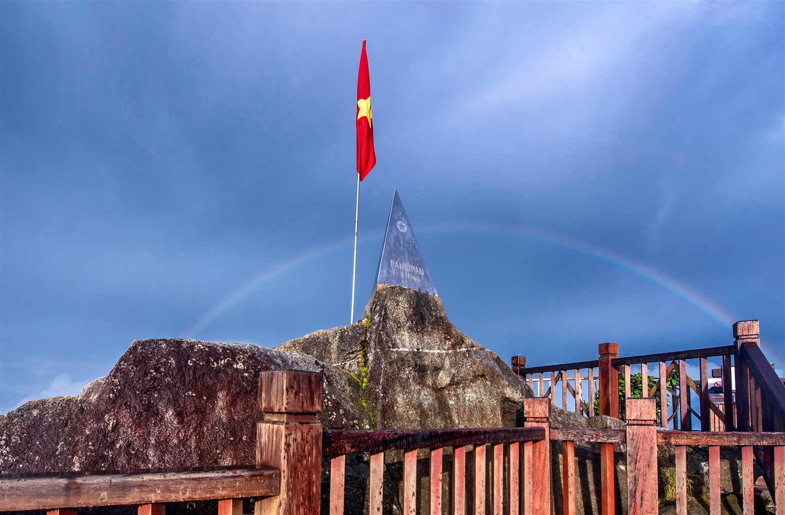 Tiêu dùng & Dư luận - Mùa thu về, lên ngay Fansipan ngắm ruộng bậc thang đã nức thơm hương lúa (Hình 13).