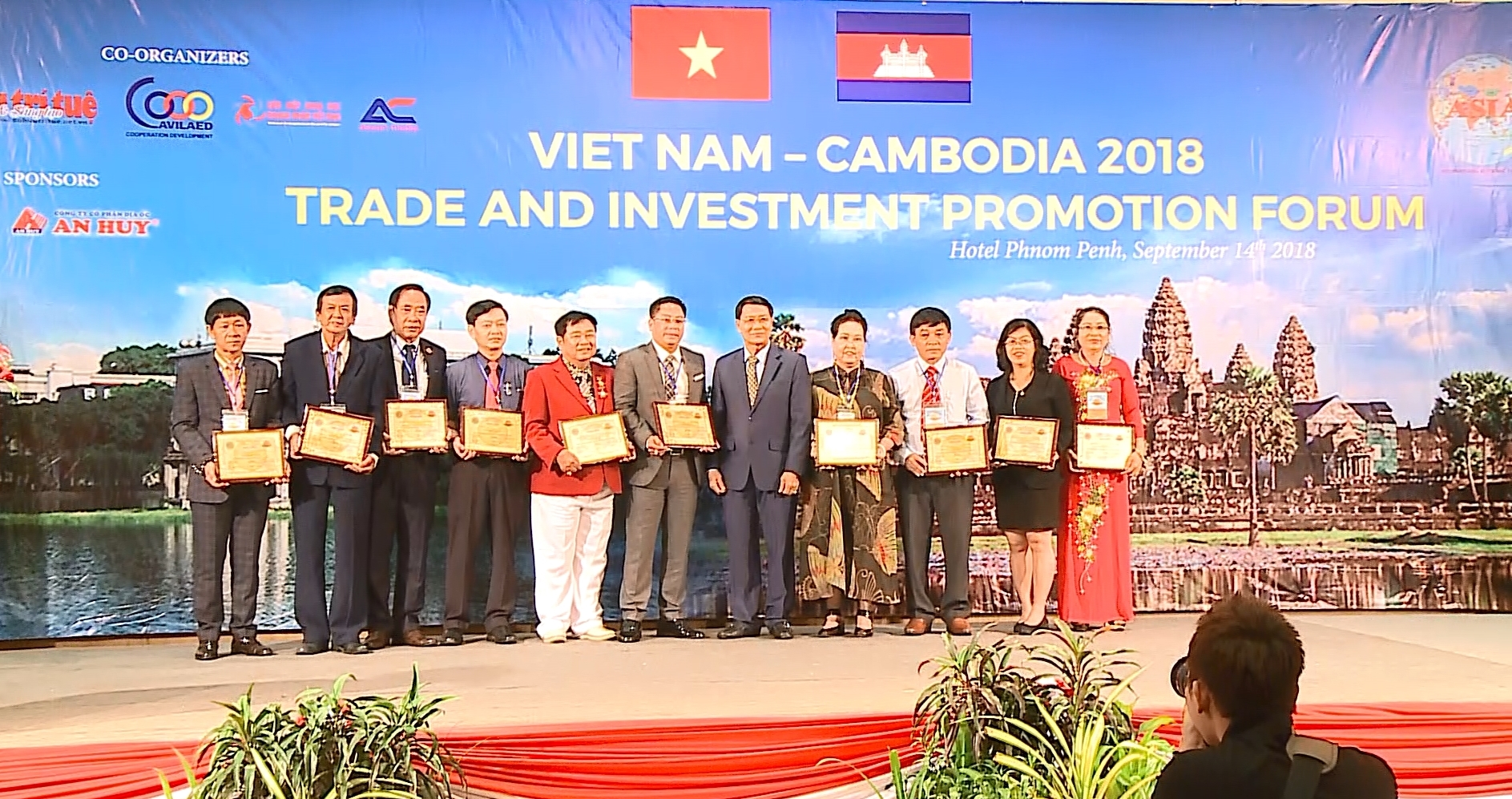 Truyền thông - FrieslandCampina Việt Nam được vinh danh tại lễ trao giải Châu Á - Asia Awards 2018 (Hình 2).