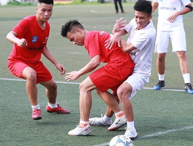 Thể thao - Xác định 8 đội vào tứ kết giải bóng đá học sinh tranh Cup Number 1 Active (Hình 2).