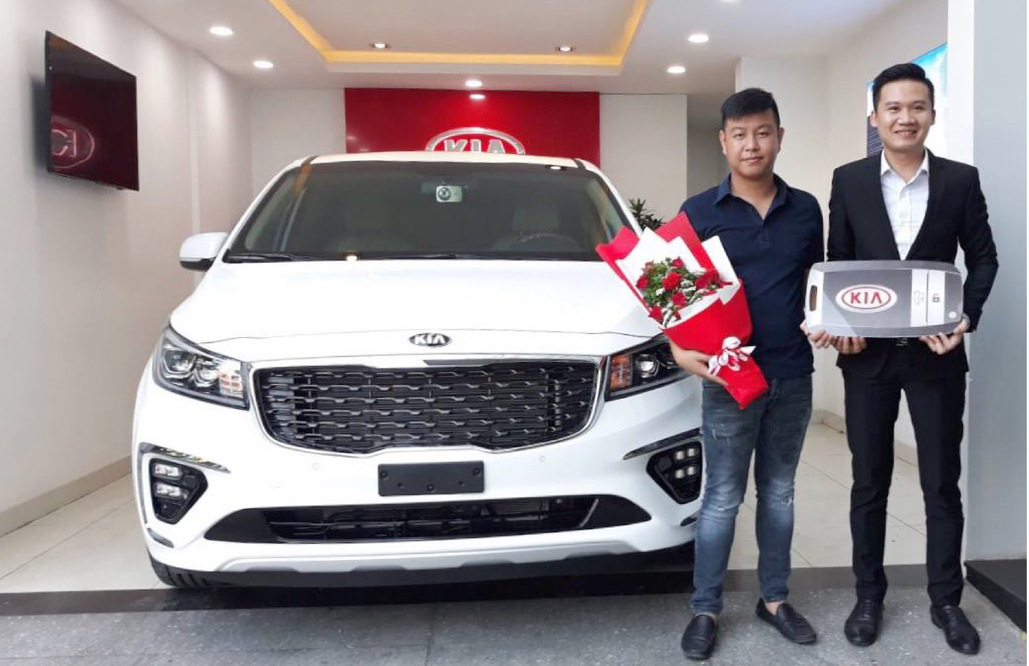 Tiêu dùng & Dư luận - Kia Sedona mới lập kỷ lục doanh số chỉ sau một tháng ra mắt (Hình 5).