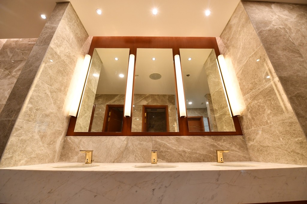 Tiêu dùng & Dư luận - Cận cảnh phòng chờ hạng thương gia đẹp như khách sạn 5 sao tại Cảng hàng không quốc tế Vân Đồn (Hình 7).
