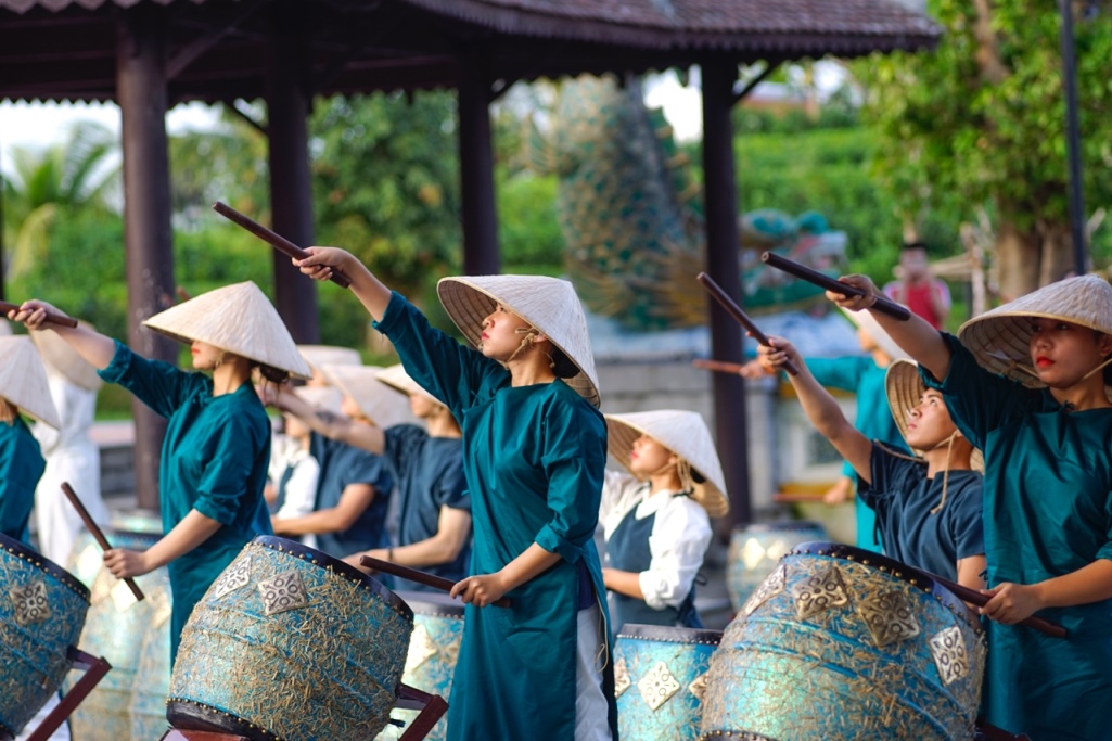 Tiêu dùng & Dư luận - Trẩy hội năm châu – Chơi xuân rước lộc tại xứ sở diệu kỳ Vinpearl Land (Hình 7).