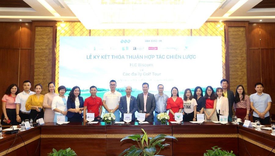 Tiêu dùng & Dư luận - 'Cú bắt tay' đột phá của FLC Biscom với 10 đại lý Golf Tour lớn nhất Việt Nam