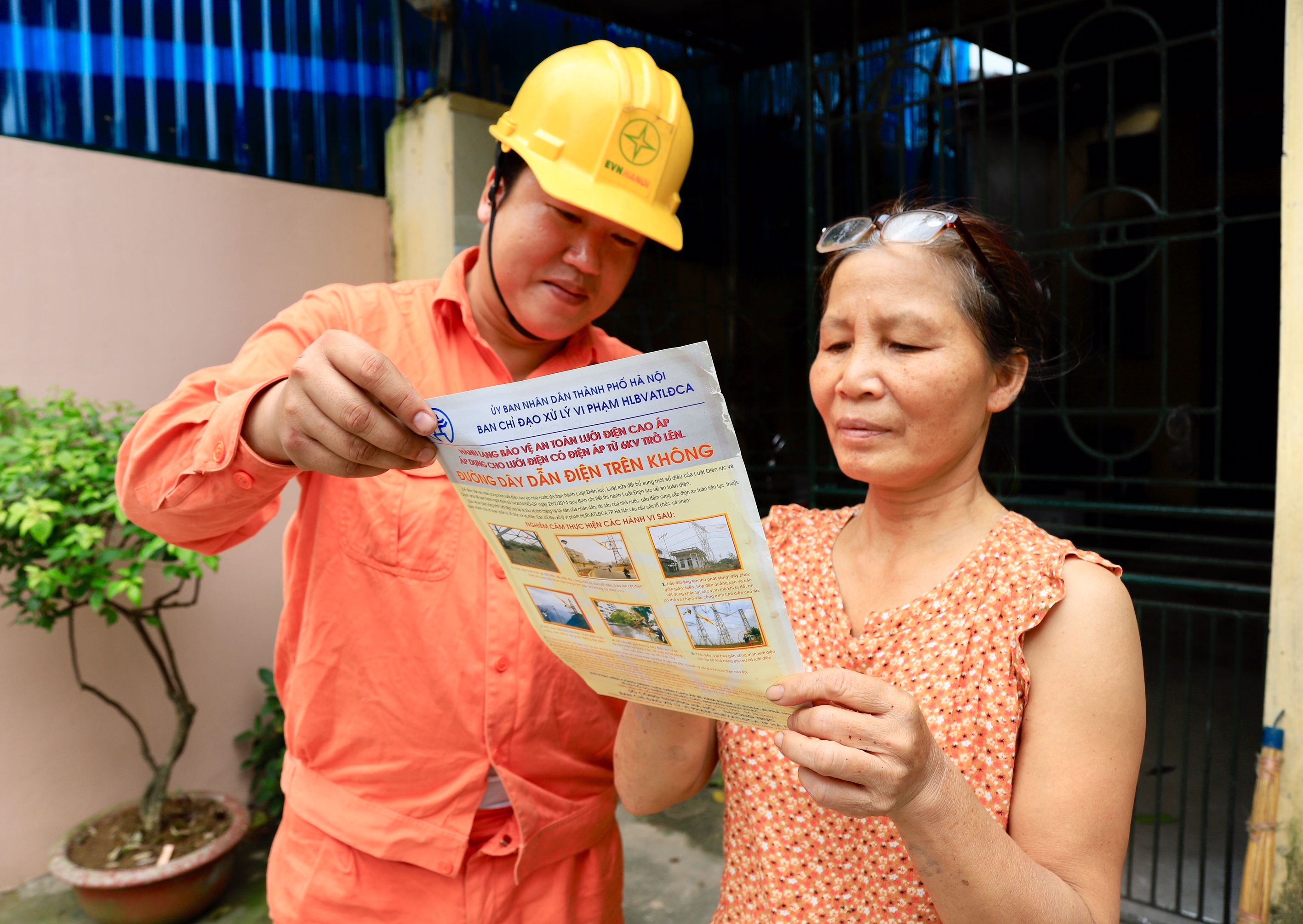 Tiêu dùng & Dư luận - Những “nốt nhạc màu cam” trên “khuông nhạc” cao thế (Hình 6).