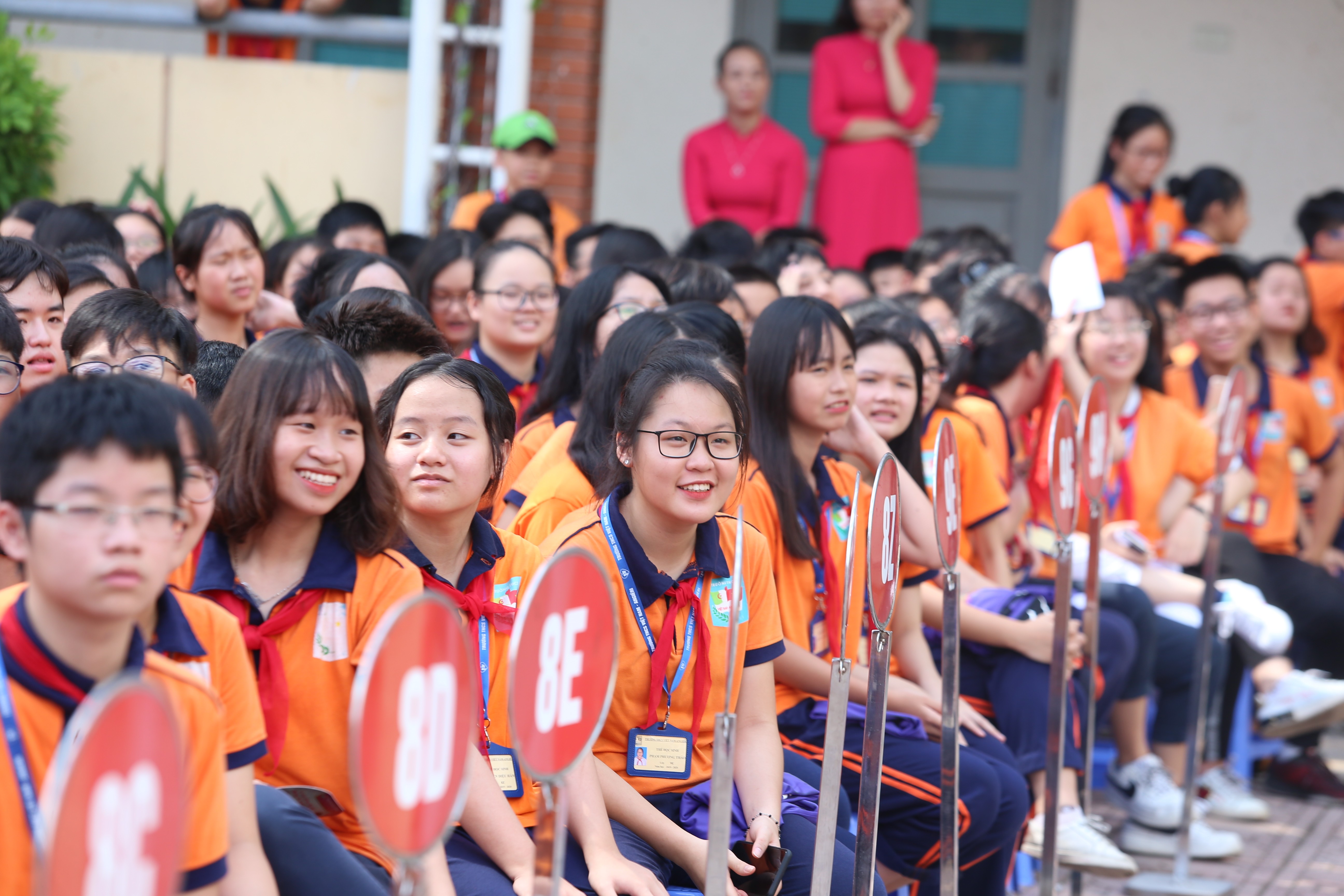 Truyền thông - Quang Hải, Bùi Tiến Dũng đeo mặt nạ trung thu truyền cảm hứng tại Strong Vietnam (Hình 3).