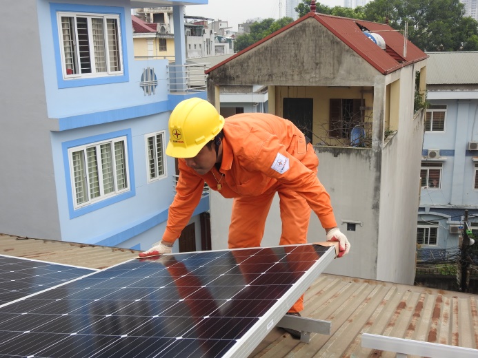 Tiêu dùng & Dư luận - EVNHANOI: Phát triển bền vững luôn gắn với trách nhiệm trước cộng đồng xã hội (Hình 5).