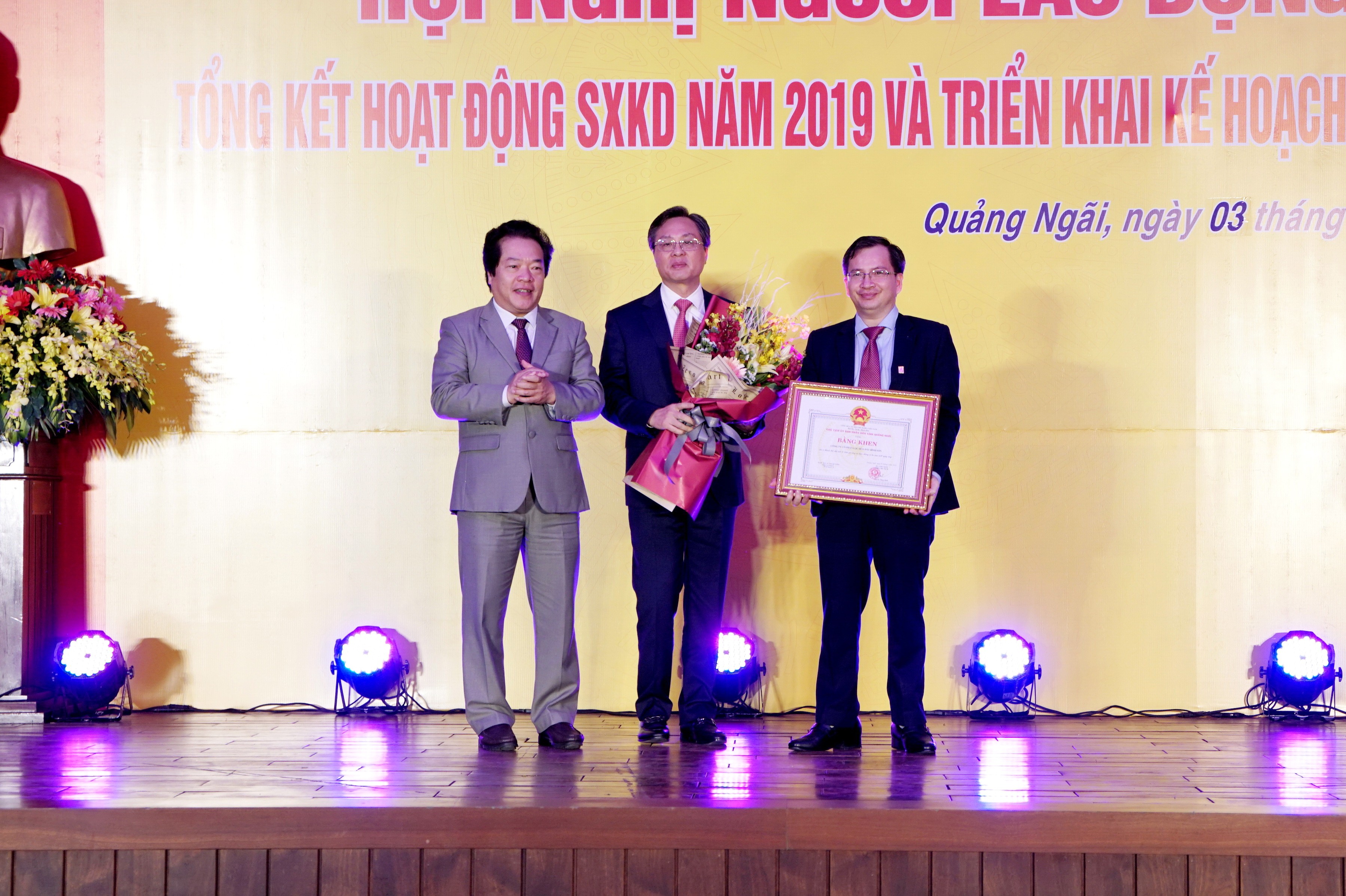 Truyền thông - Năm 2019, Lọc dầu Dung Quất đạt doanh thu 102.985 tỷ đồng (Hình 5).