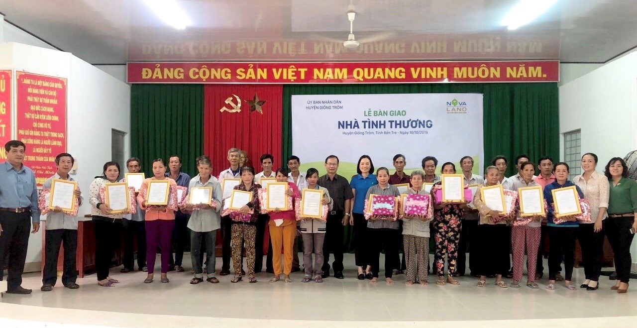 Tiêu dùng & Dư luận - Niềm vui “Nước sạch học đường” trước thềm năm mới tại huyện Bình Đại, Bến Tre (Hình 4).