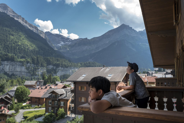 Truyền thông - Chương trình du học hè Thụy Sĩ cả gia đình và khoá đại học ngành du lịch khách sạn (Hình 3).