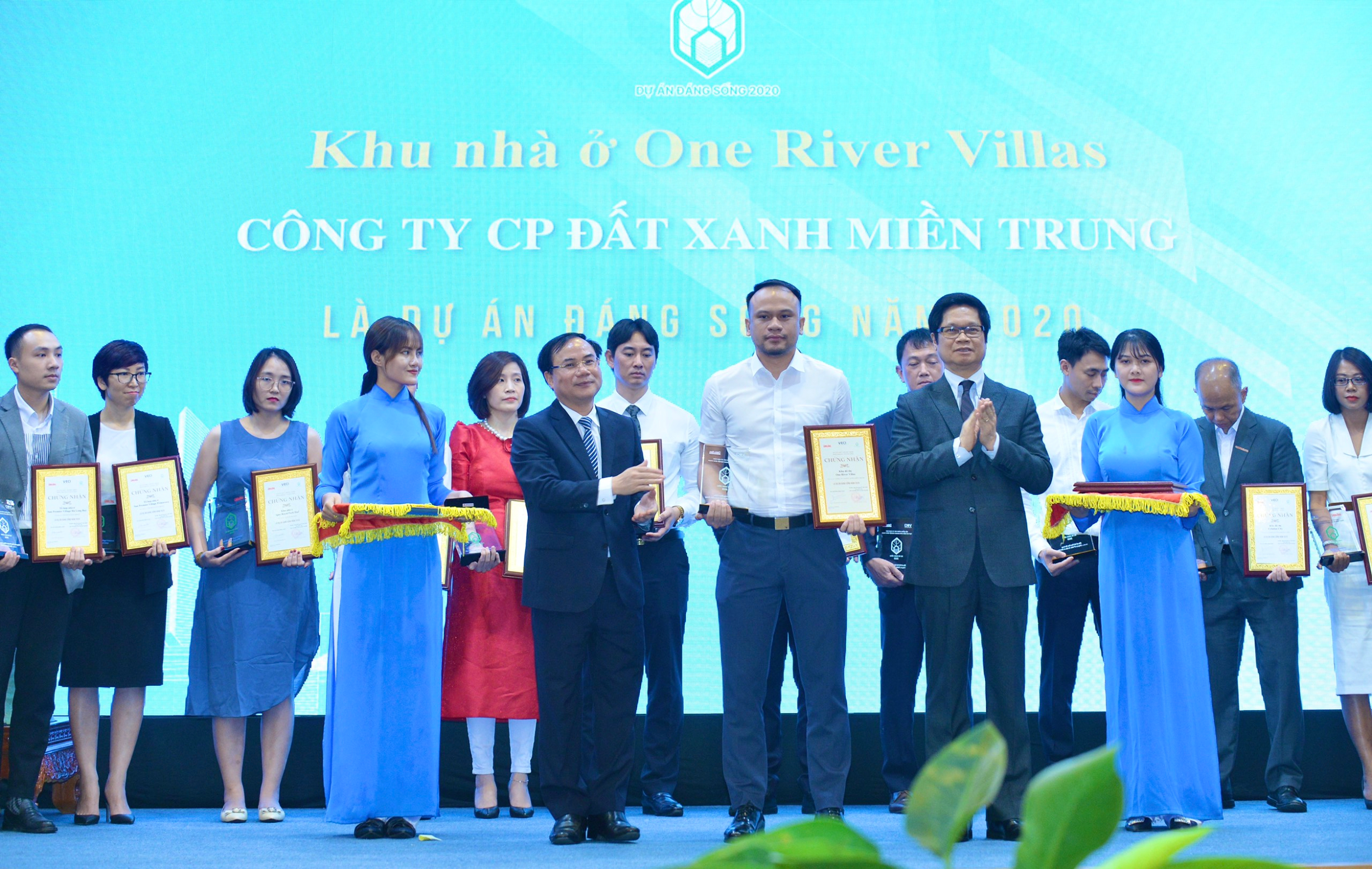 Bất động sản - Giải thưởng danh giá “Dự án Đáng sống 2020” gọi tên ONE RIVER VILLAS của Đất Xanh Miền Trung