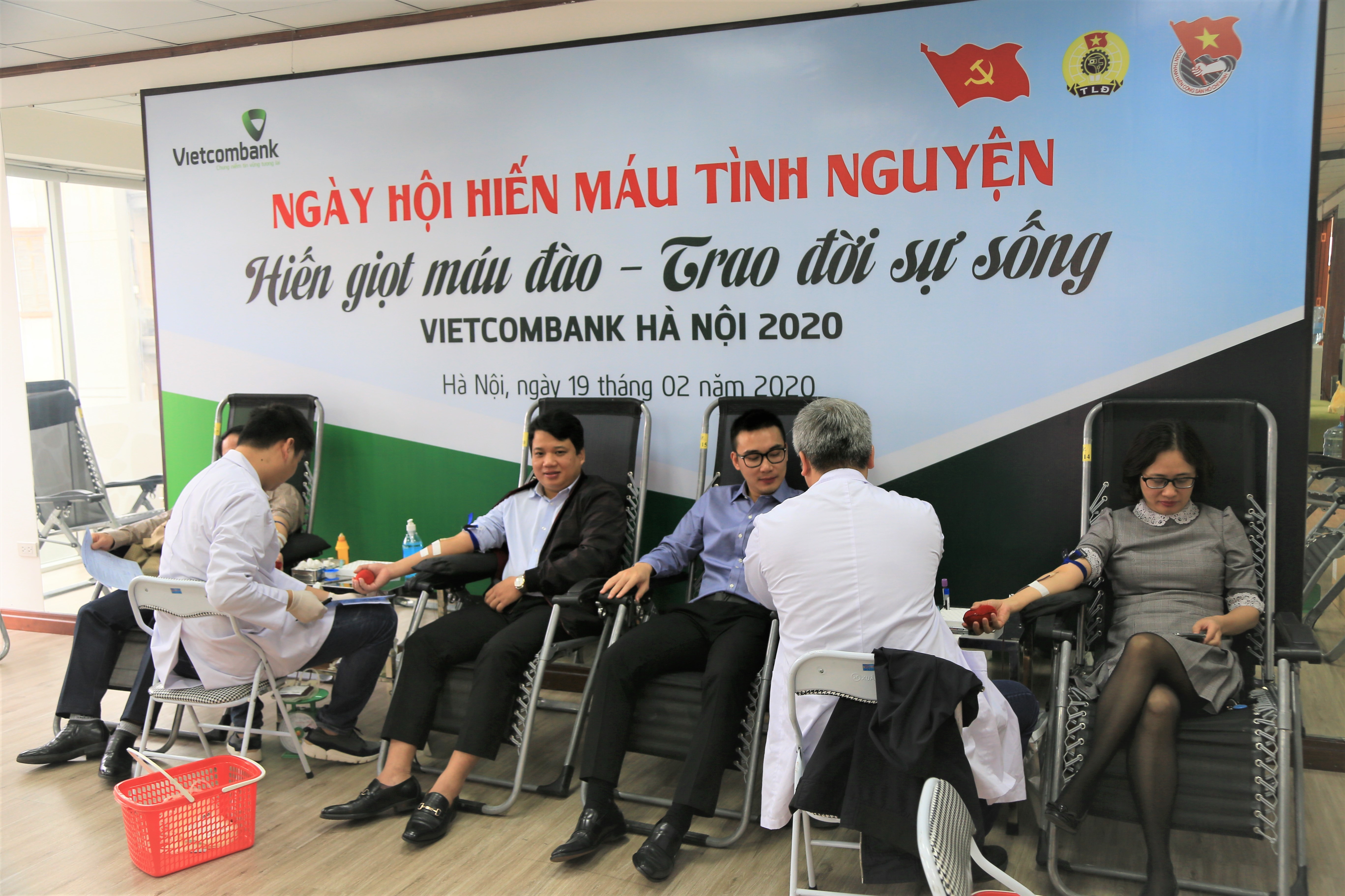 Tài chính - Ngân hàng - Vietcombank Hà Nội: Góp phần phát triển kinh tế Thủ đô (Hình 4).