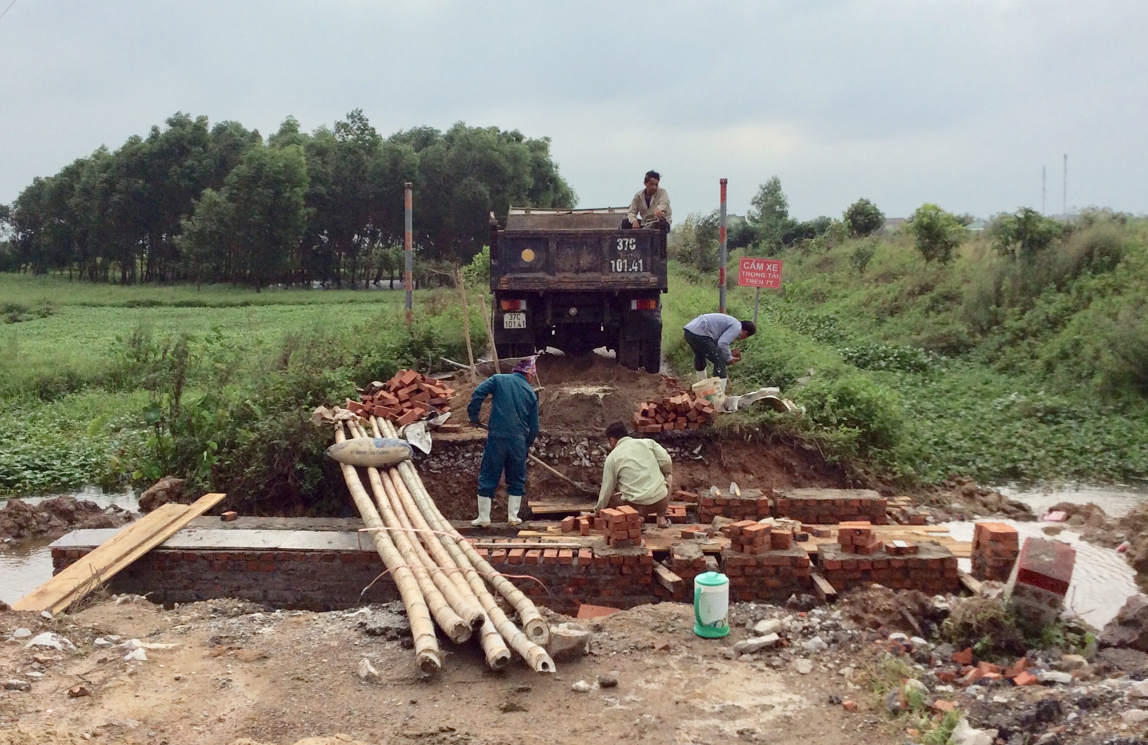 Tiêu dùng & Dư luận - ‘Cầu nối’ giữa doanh nghiệp với người dân bằng những việc làm ý nghĩa (Hình 2).