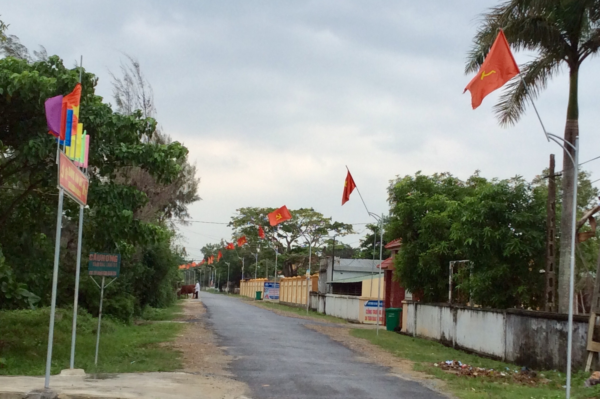 Tiêu dùng & Dư luận - ‘Cầu nối’ giữa doanh nghiệp với người dân bằng những việc làm ý nghĩa